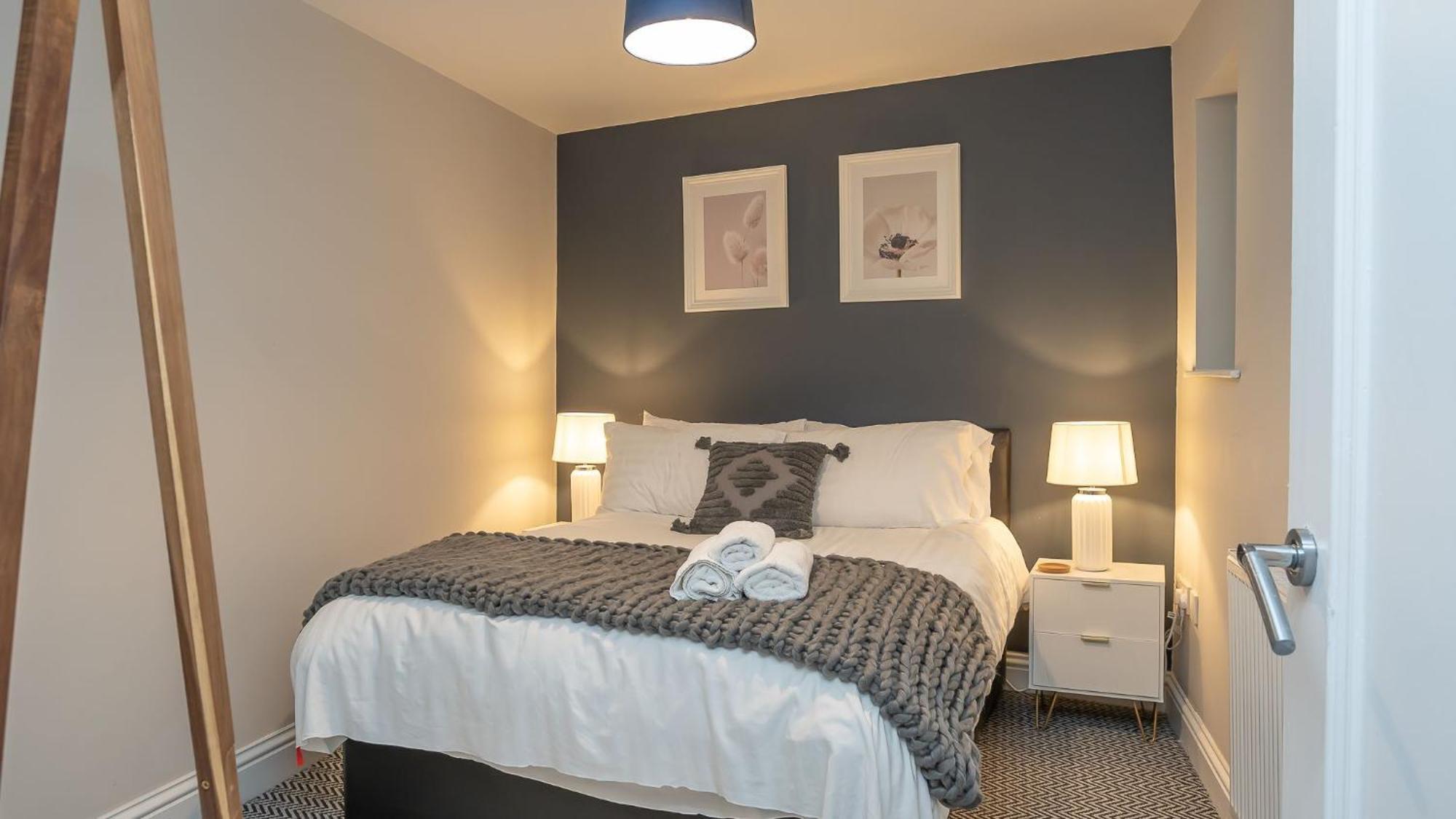 2 Bdr & 1 Bdr Apartments At Queens Uni By Belfast City Breaks Екстер'єр фото