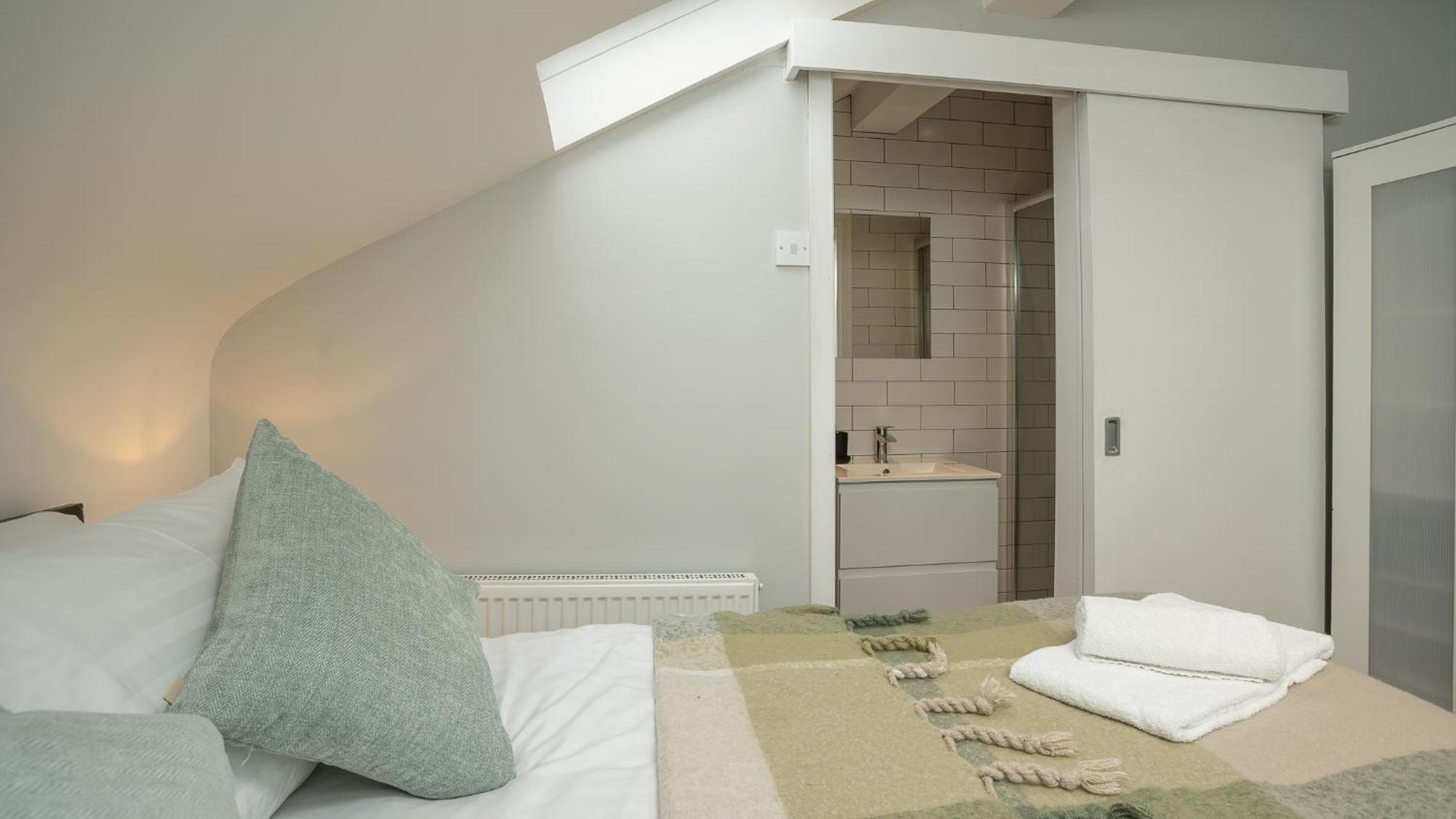2 Bdr & 1 Bdr Apartments At Queens Uni By Belfast City Breaks Екстер'єр фото