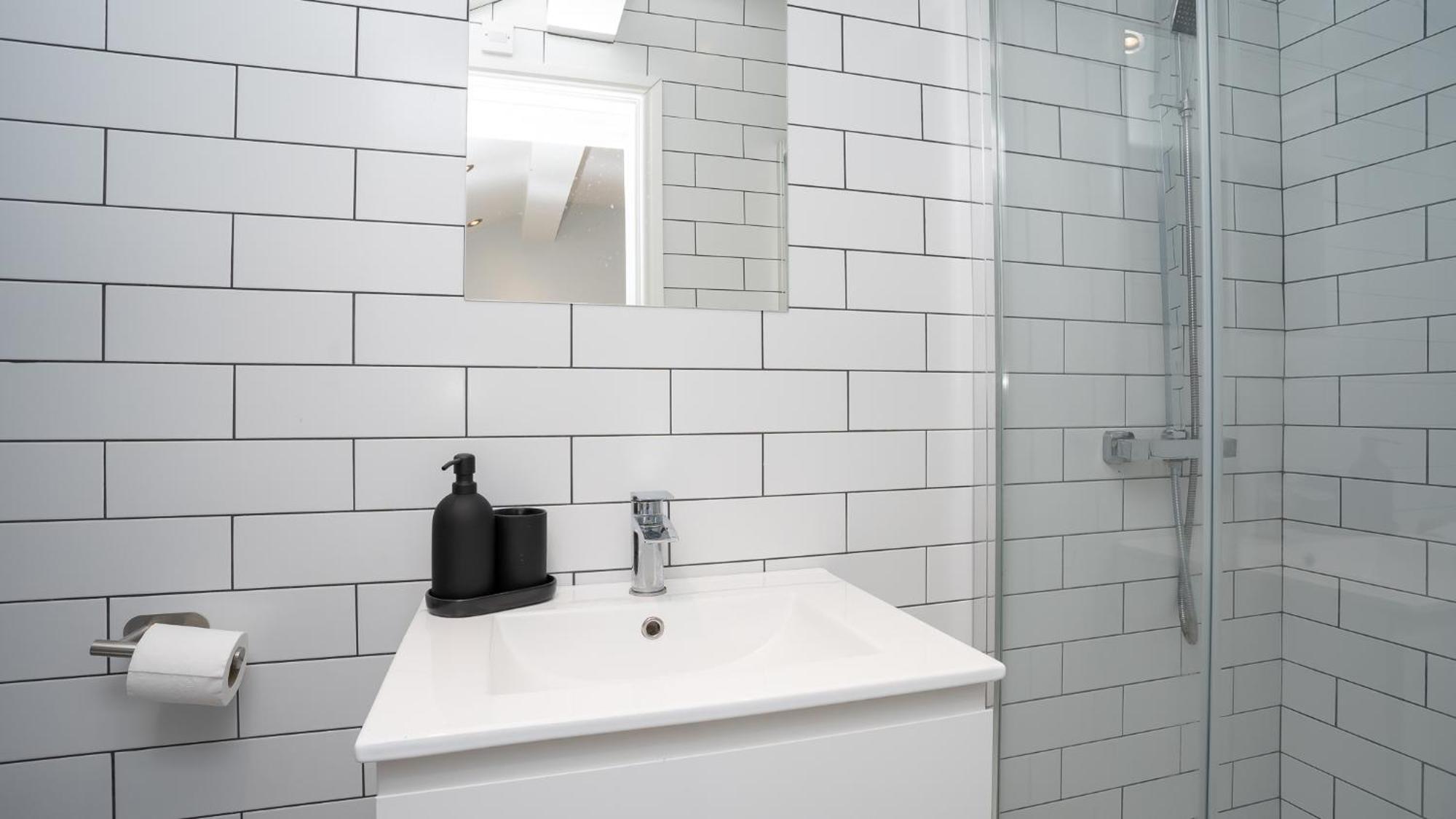 2 Bdr & 1 Bdr Apartments At Queens Uni By Belfast City Breaks Номер фото